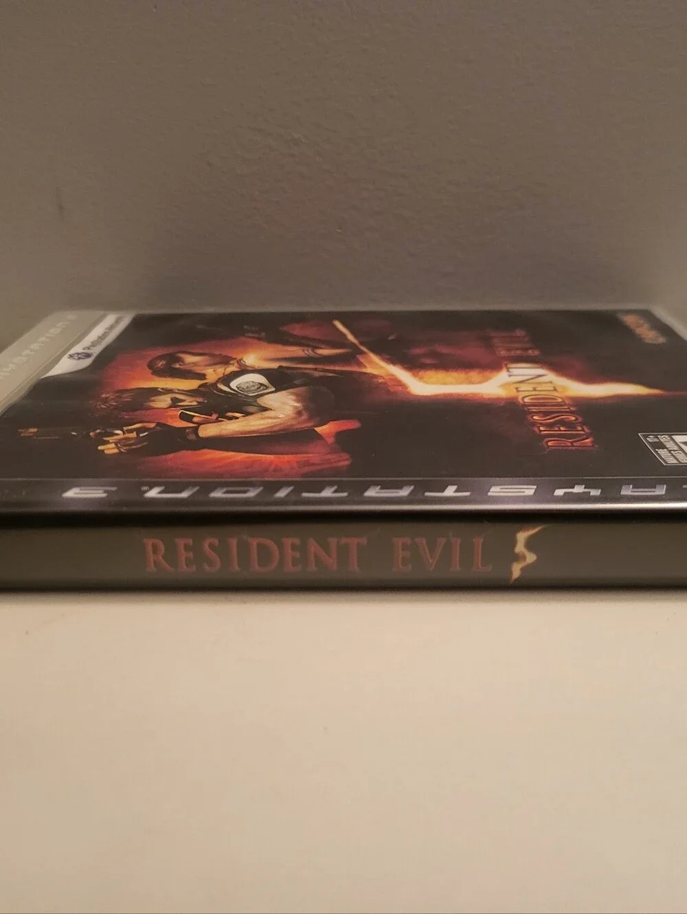Resident EVIL 5 - PS3 Playstation - Picture 3 of 6